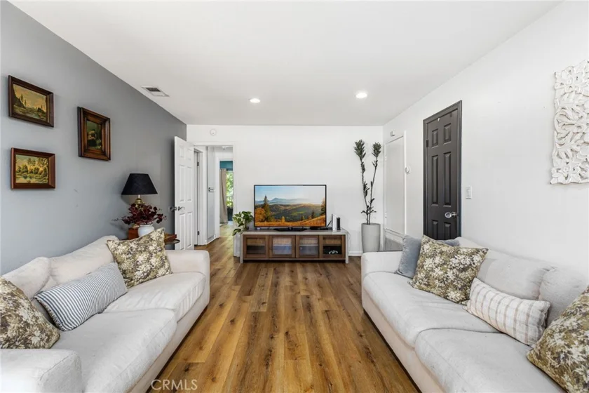 1456 Chalgrove #C photo 12