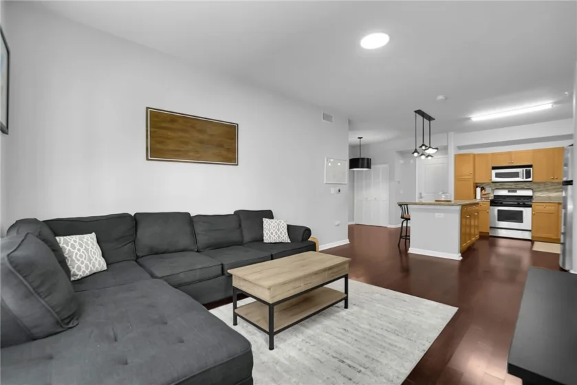 100 S Alameda Street #107 photo 15