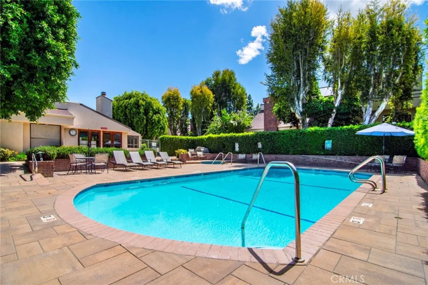 18739 Hatteras Street #55 photo 30