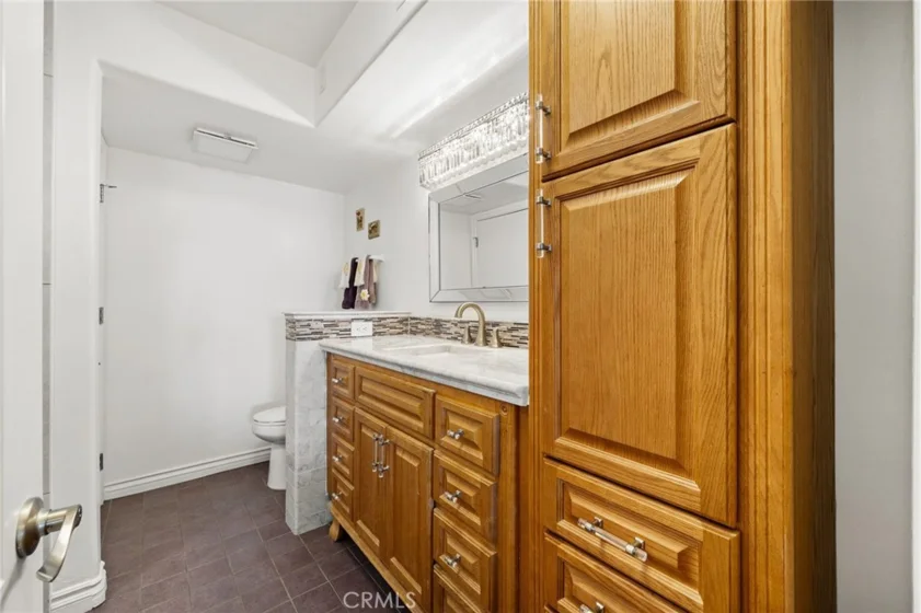 714 Seacoast Drive #211 photo 25