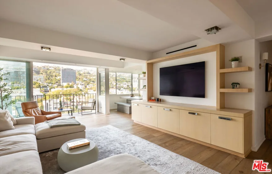 818 N Doheny Drive #1107 photo 1