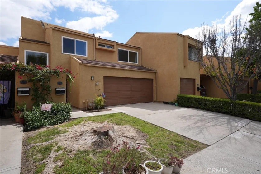 4756 Carmonita Lane photo 1