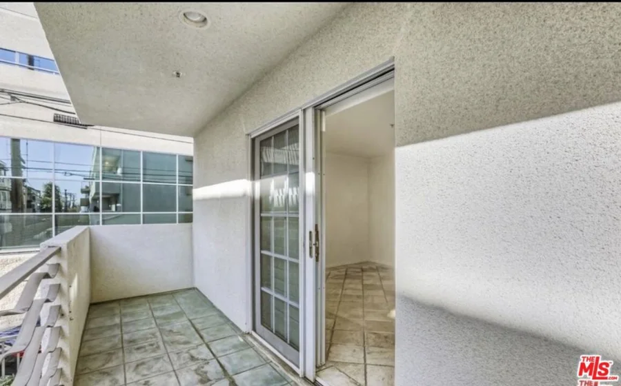 1817 Selby Avenue #102 photo 25