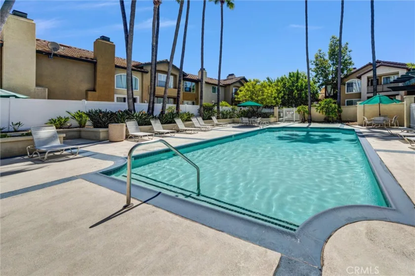 147 Mira Mesa photo 32