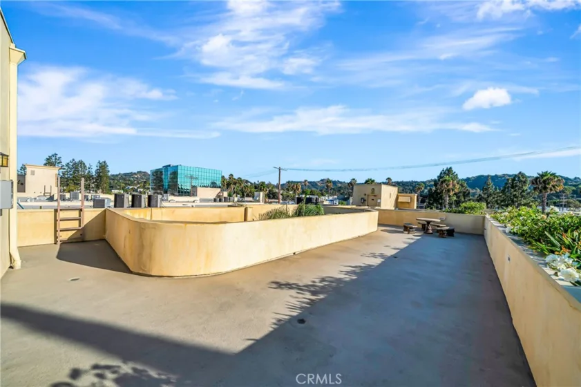 12044 Hoffman Street #303 photo 60