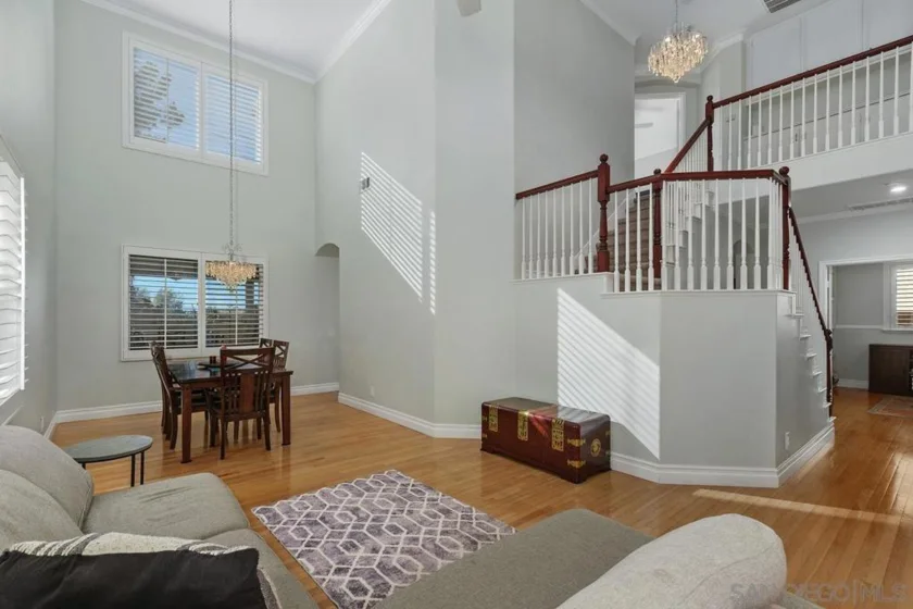 30916 Oakhill Drive photo 2