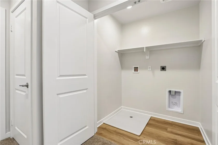 9563 Hannah Way photo 14