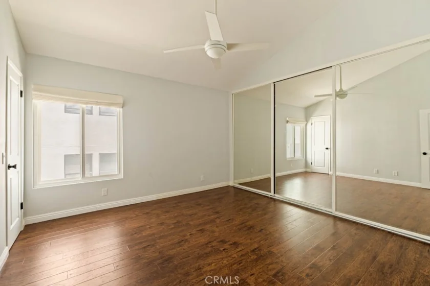 13948 Moorpark Street #4 photo 17