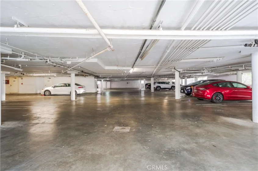 4542 Willis Avenue #302 photo 52
