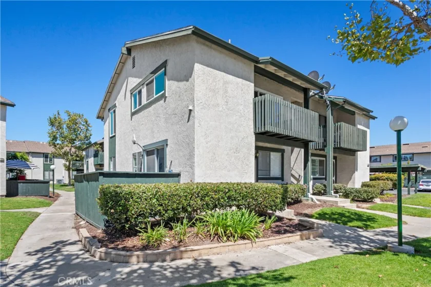 23232 Orange Avenue #2 photo 2