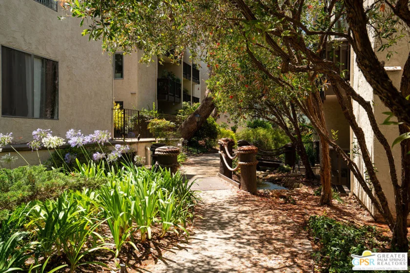 10306 Summertime Lane photo 23