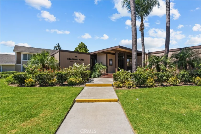 2901 S Sycamore #B photo 34