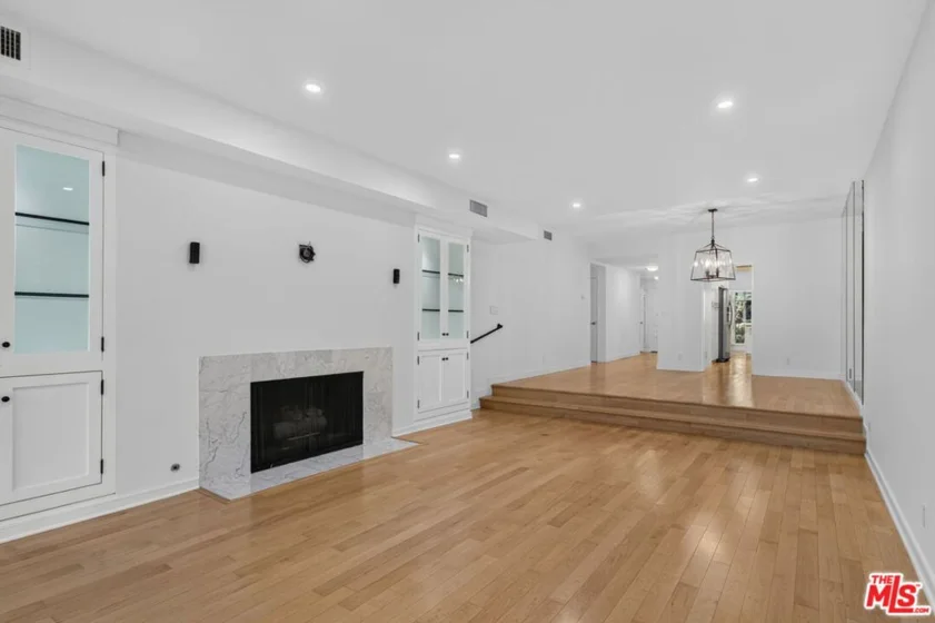 4338 Redwood Avenue #B114 photo 9