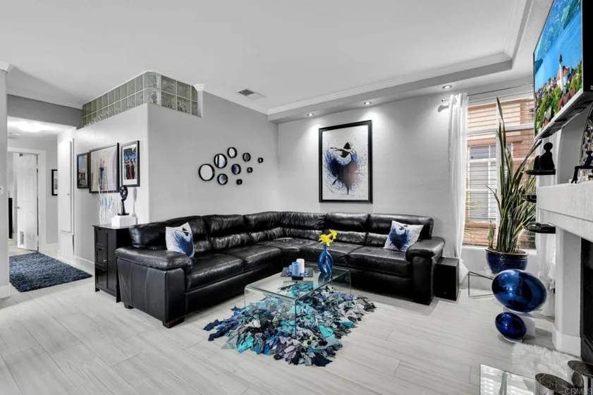 3587 Cameo Drive #19 photo 2