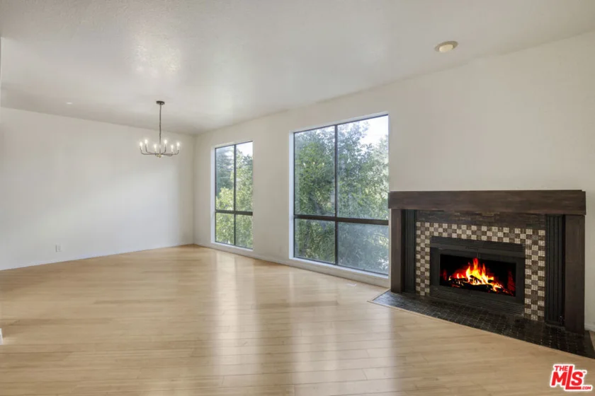 13331 Moorpark Street #233 photo 7