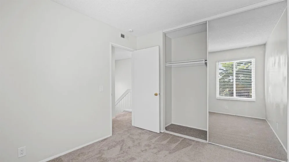 1629 Manzana Way photo 19