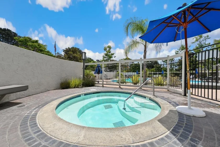 1242 River Glen Row #40 photo 17