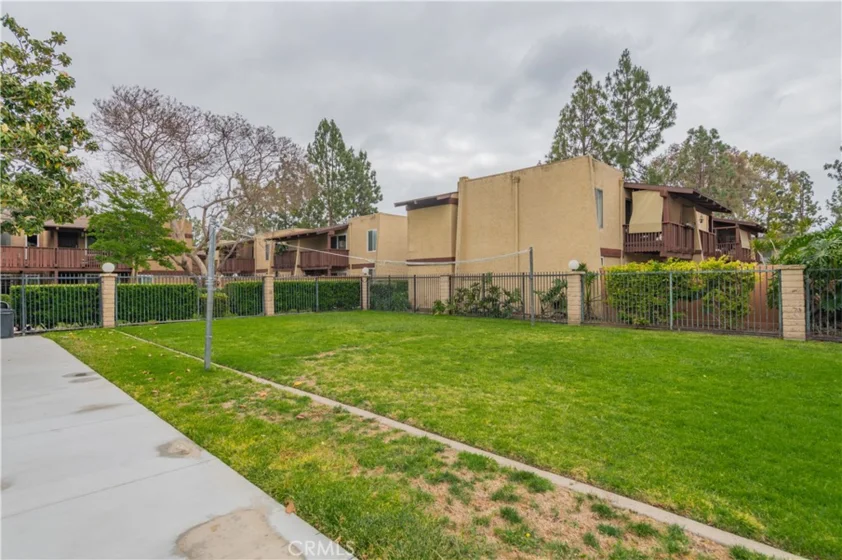1000 W Macarthur Boulevard #13 photo 32