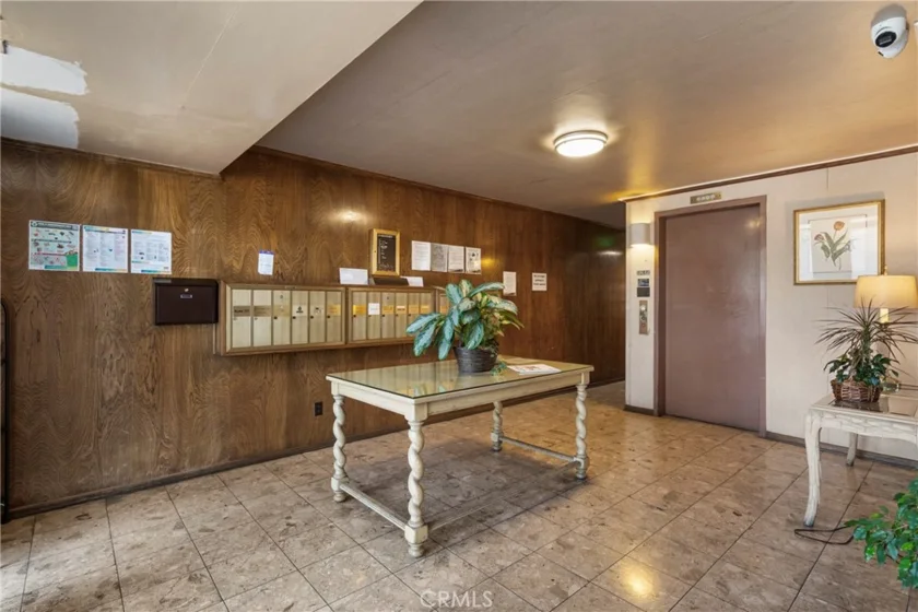 4444 Wilshire #102 photo 31