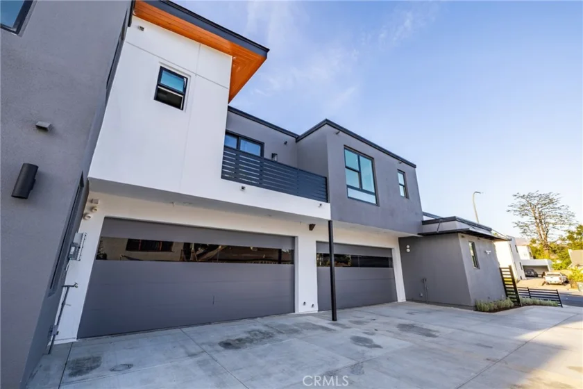 1649 N Lake Avenue #1 photo 11