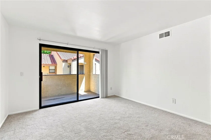 1134 W Blaine #202 photo 5