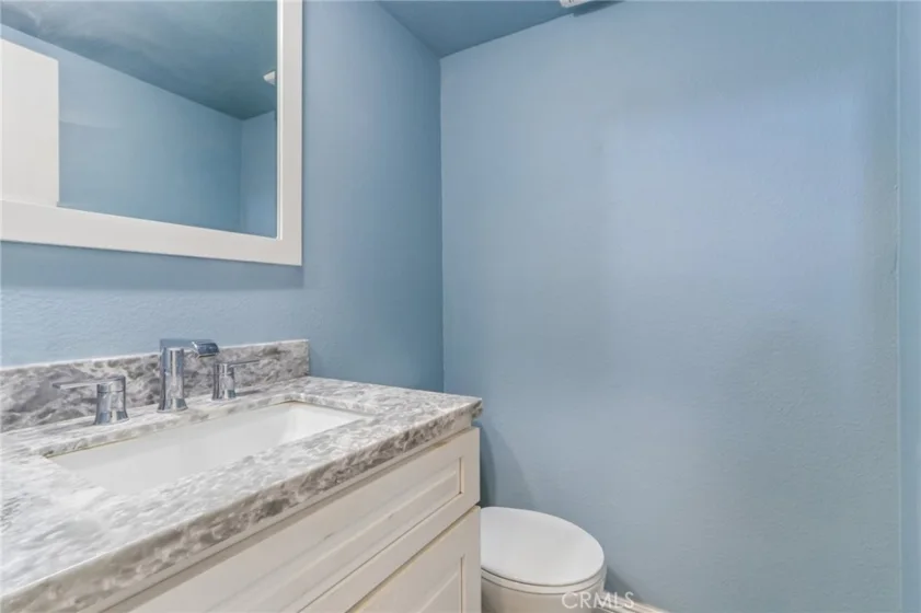 9600 Sylmar Avenue #19 photo 8