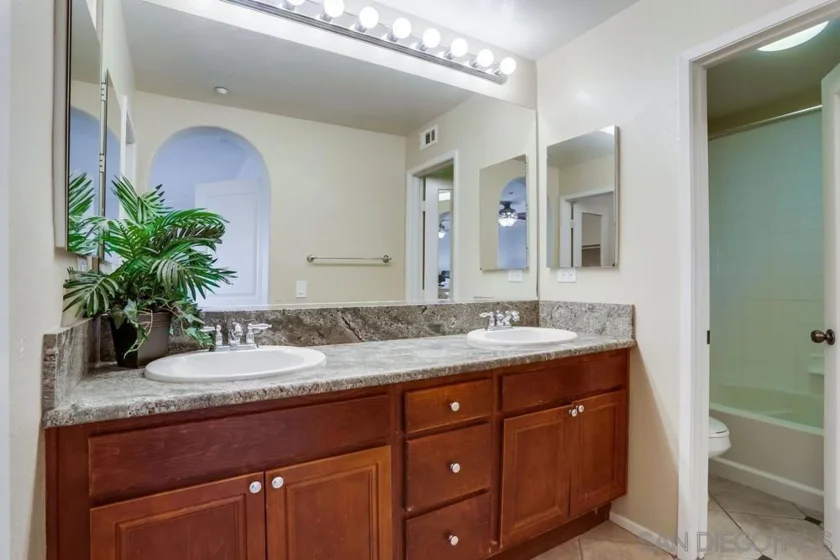 455 Almond Road photo 19