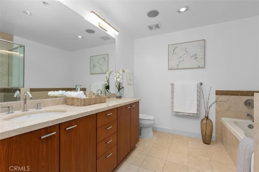 3131 Michelson #1601 photo 21