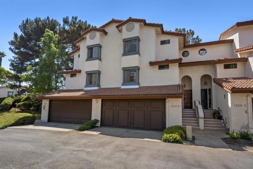 1559 Apache Drive #B photo 1