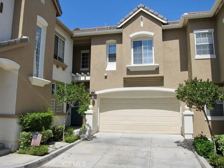 243 Seacountry Lane photo 1