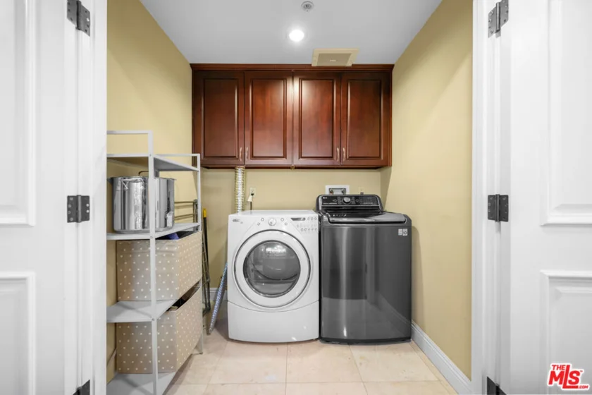 837 Crenshaw Boulevard #204 photo 10