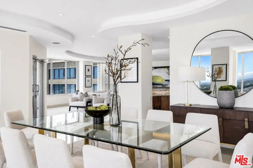 10724 Wilshire Boulevard #1607 photo 29