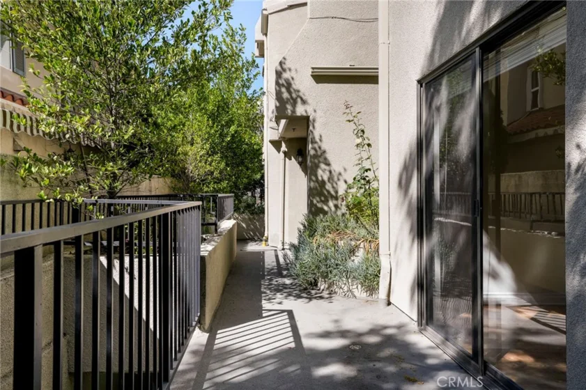 422 Hawthorne Street #3 photo 25