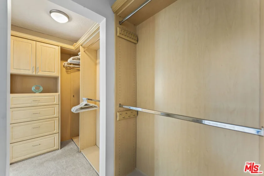 960 Larrabee Street #222 photo 10