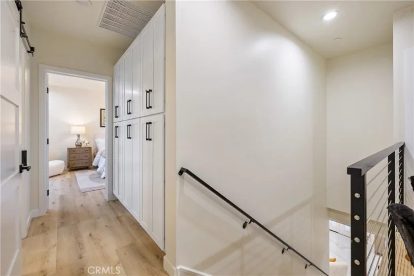 1649 N Lake Avenue #1 photo 41