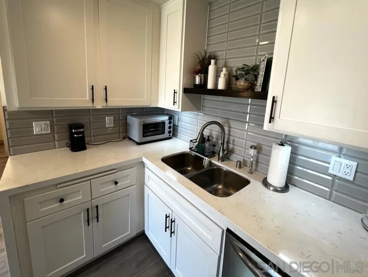 6350 Genesee Avenue #316 photo 14