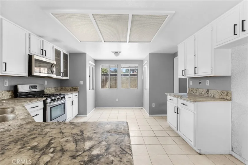 39979 Fairwood Circle photo 18