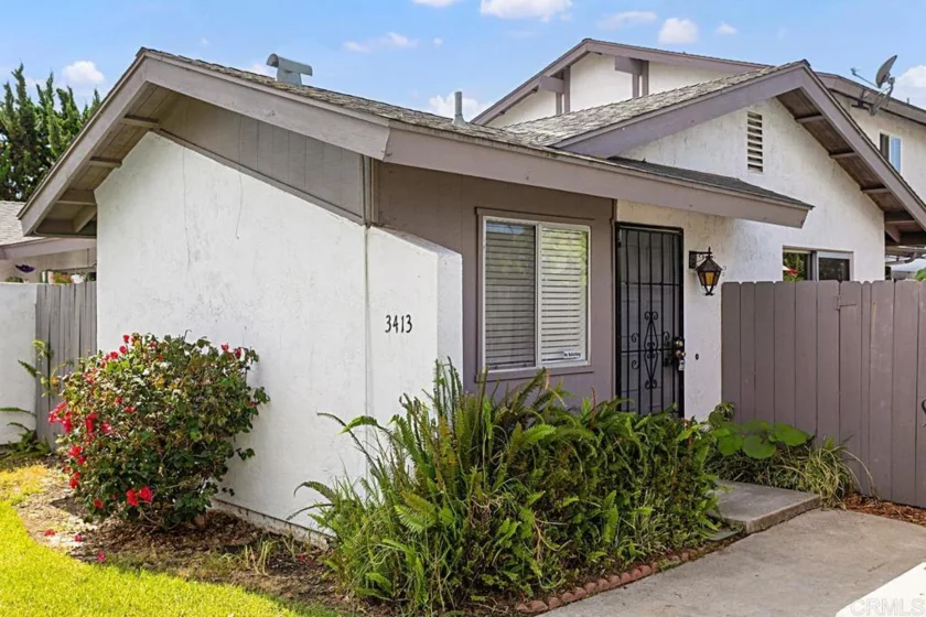3413 Seabreeze Walk photo 1
