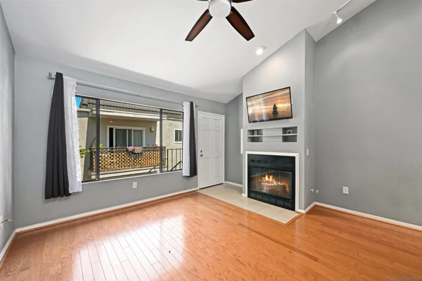 4576 Hawley #5 photo 6