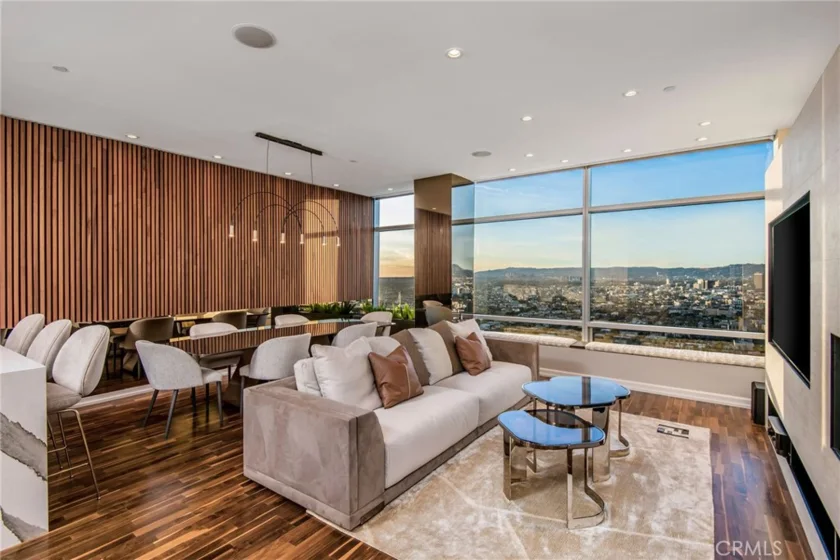 900 W Olympic Boulevard #38D photo 1