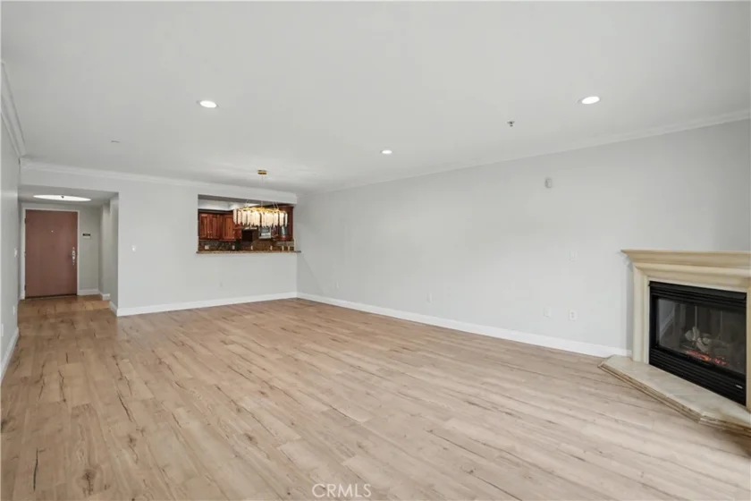 1878 Greenfield Avenue #204 photo 7