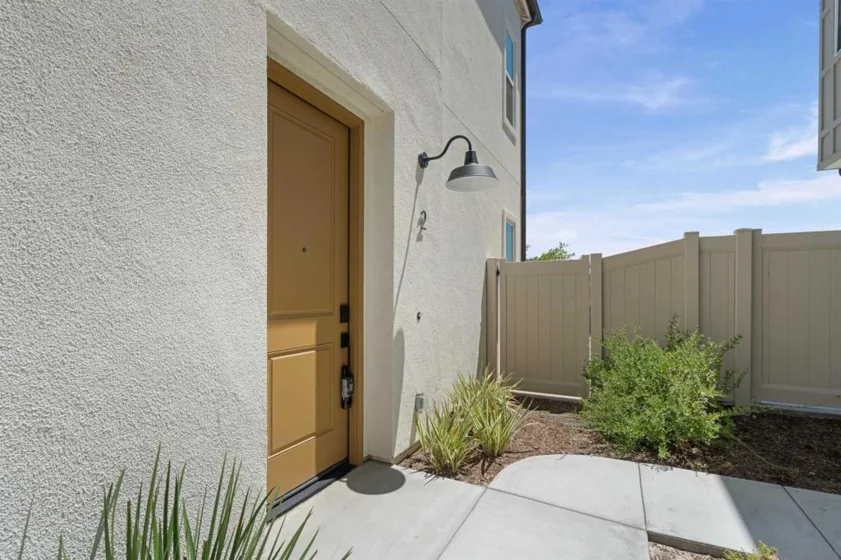 845 Hana Avenue #2 photo 2