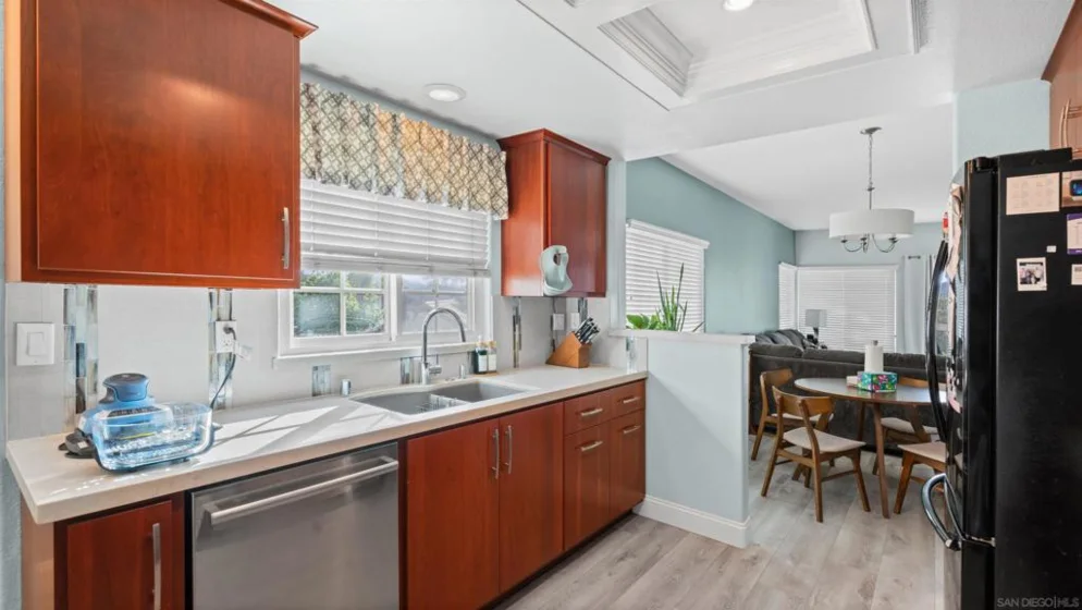 16424 Avenida Venusto #C photo 27