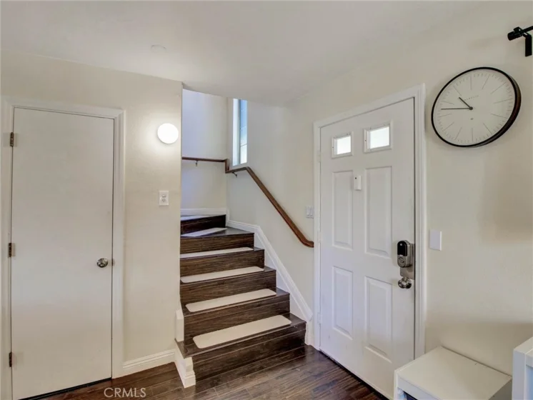 379 N Mentor Avenue #1 photo 33