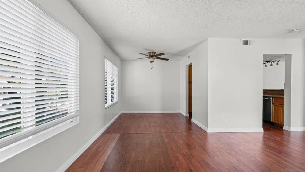 1629 Manzana Way photo 34