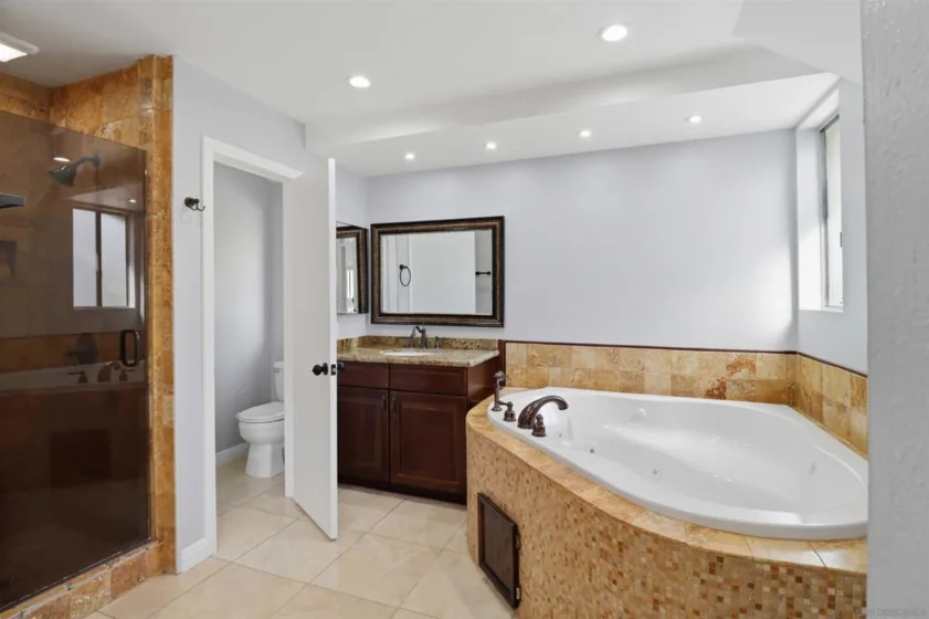 6862 Camino Berdecio photo 7