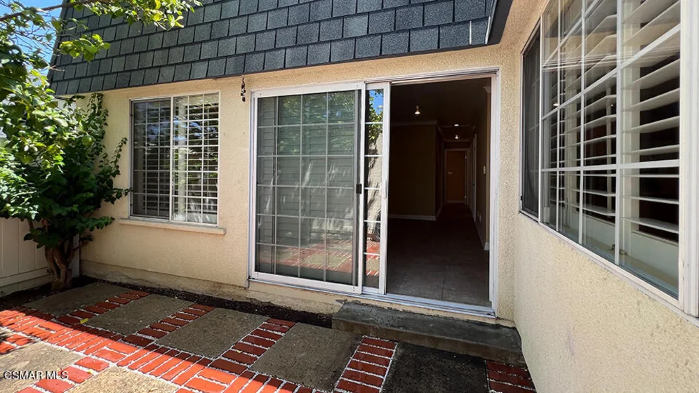 6501 Vanalden Avenue #6 photo 34