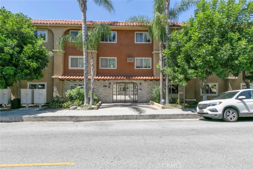 3220 Altura Avenue #217 photo 38