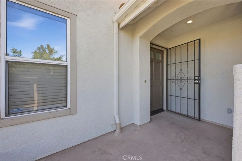 157 California Court photo 3