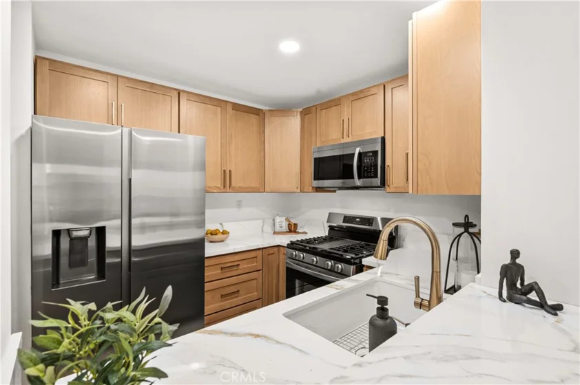 433 E Tamarack #149 photo 9